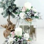 Stroik biało - srebrny z mikołajkiem nr 60 Stroik biało - srebrny z mikołajkiem nr 60