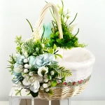 Koszyk wielkanocny duży, biało - miętowy z wyściółką nr 31