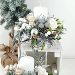 Stroik biało - srebrny z misiem żołnierzykiem nr 55