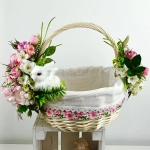 Koszyk wielkanocny duży, biało - różowy z wyściółką nr 37