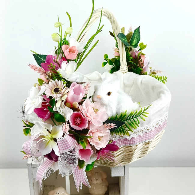 Koszyk wielkanocny duży, biało - różowy z wyściółką nr 39 Koszyk wielkanocny duży, biało - różowy z wyściółką nr 39