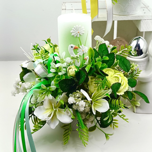 Stroik wielkanocny ze świeczką w gąski nr 13 Stroik wielkanocny ze świeczką w gąski nr 13