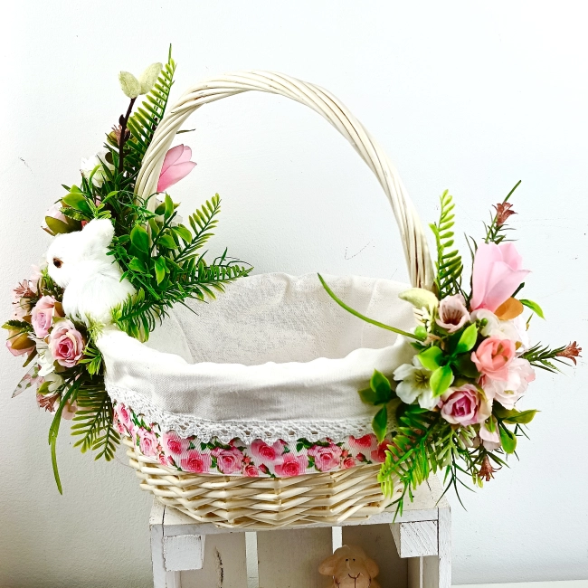 Koszyk wielkanocny duży, biało - różowy z wyściółką nr 25