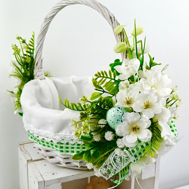 Koszyk wielkanocny mały, biało - zielony z wyściółką nr 26
