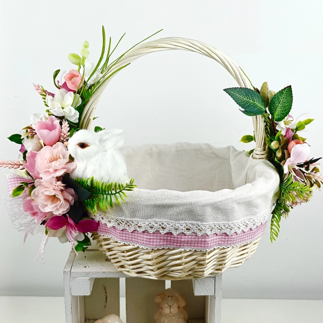 Koszyk wielkanocny duży, biało - różowy z wyściółką nr 39 Koszyk wielkanocny duży, biało - różowy z wyściółką nr 39