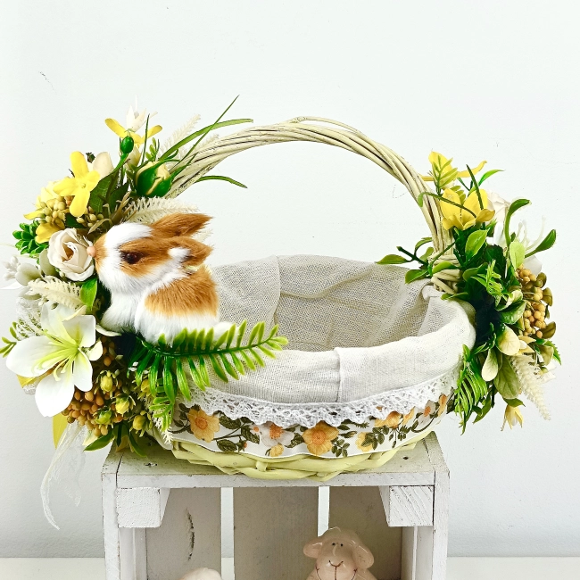 Koszyk wielkanocny mały, biało - żółty z wyściółką nr 36