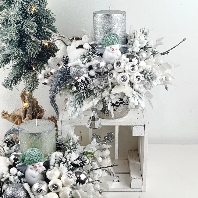 Stroik ośnieżony, biało - srebrny nr 47