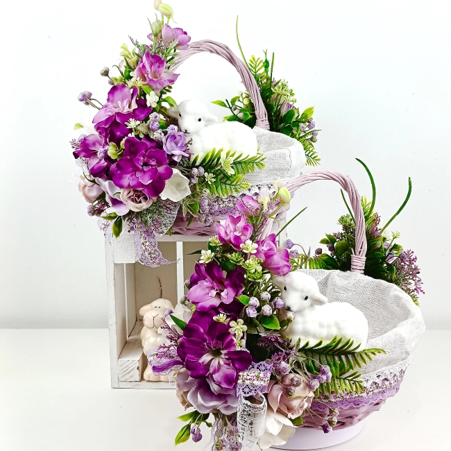 Koszyk wielkanocny mały, fioletowo - biały z wyściółką nr 30 Koszyk wielkanocny mały, fioletowo - biały z wyściółką nr 30