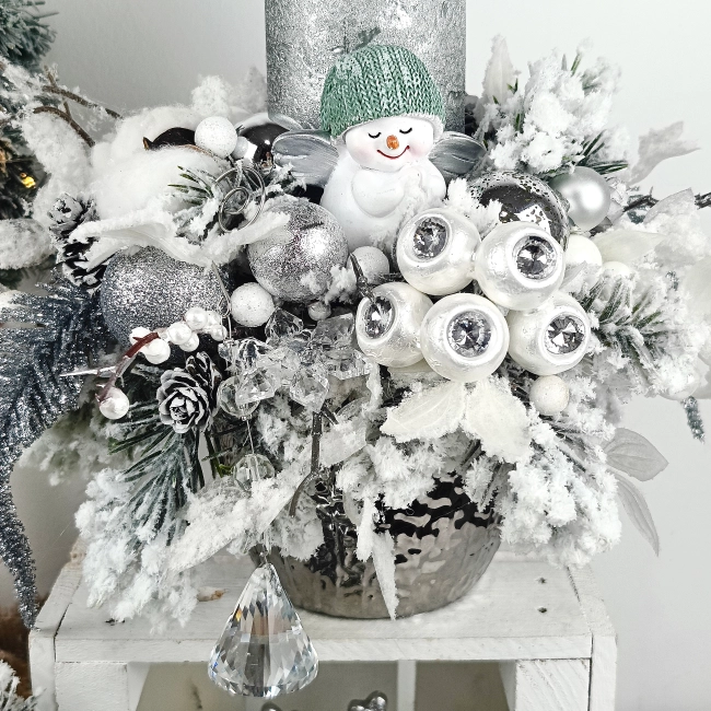 Stroik ośnieżony, biało - srebrny nr 47