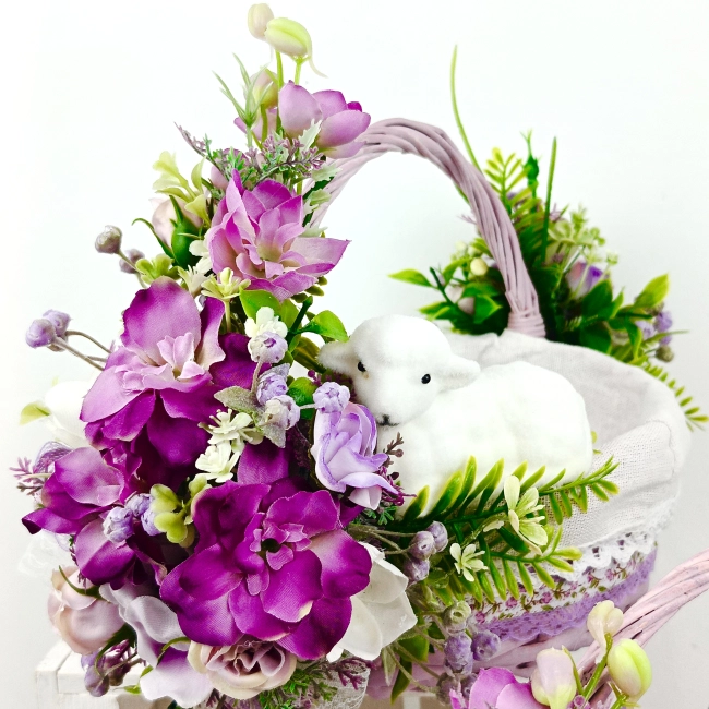 Koszyk wielkanocny mały, fioletowo - biały z wyściółką nr 30 Koszyk wielkanocny mały, fioletowo - biały z wyściółką nr 30