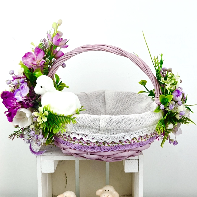 Koszyk wielkanocny mały, fioletowo - biały z wyściółką nr 30 Koszyk wielkanocny mały, fioletowo - biały z wyściółką nr 30