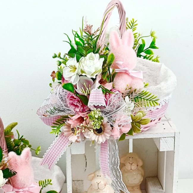 Koszyk wielkanocny mały, różowo - biały z wyściółką nr 29 Koszyk wielkanocny mały, różowo - biały z wyściółką nr 29