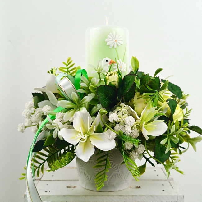 Stroik wielkanocny ze świeczką w gąski nr 13 Stroik wielkanocny ze świeczką w gąski nr 13