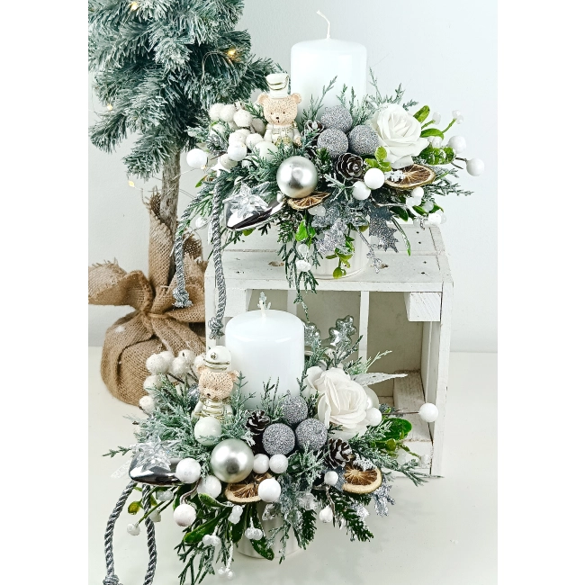 Stroik biało - srebrny z misiem żołnierzykiem nr 55