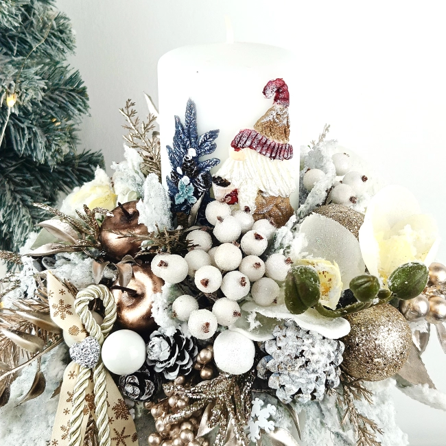 Stroik w kolorze bieli, złota i szampana nr 64 Stroik w kolorze bieli, złota i szampana nr 64