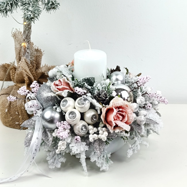 Stroik okrągły, biało - srebrny z nutą różu 42 Stroik okrągły, biało - srebrny z nutą różu 42