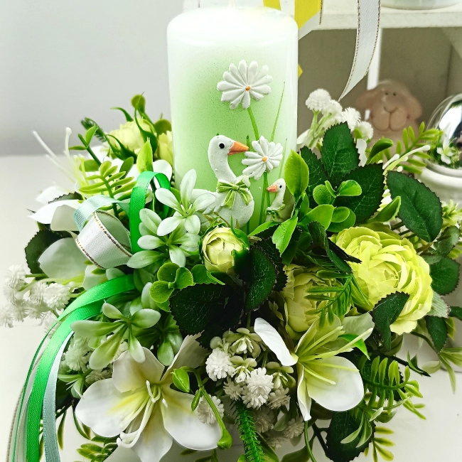 Stroik wielkanocny ze świeczką w gąski nr 13 Stroik wielkanocny ze świeczką w gąski nr 13