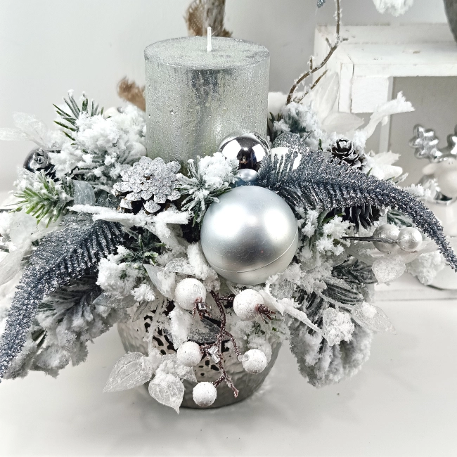 Stroik ośnieżony, biało - srebrny nr 47