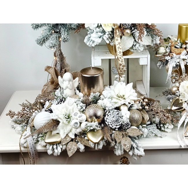 Stroik w kolorze bieli, złota i szampana nr 50