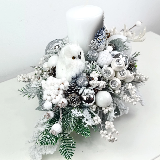 Stroik biało - srebrny z sową nr 39 Stroik biało - srebrny z sową nr 39