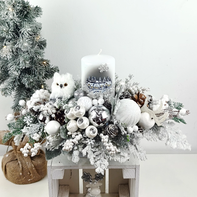 Stroik biało - srebrny z sową nr 39 Stroik biało - srebrny z sową nr 39